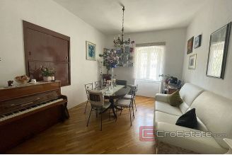 015 2035 32 Split center three bedroom apartment for sale
