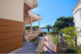 020 2021 305 Zadar villa in first row to the sea for sale