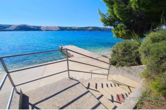 020 2021 305 Zadar villa in first row to the sea for sale