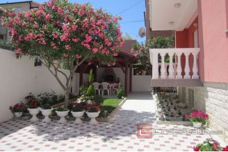 017 2041 30 Vodice apartment house for sale