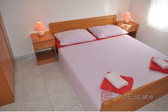 017 2041 30 Vodice apartment house for sale