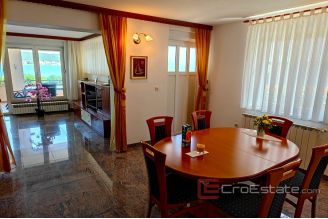 020 2021 306 near zadar house first row to the sea for sale