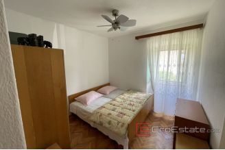 014 2030 31 Brac stone house near the sea for sale