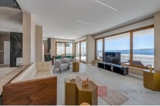 020 2018 192 Makarska villa with pool and sea view for sale