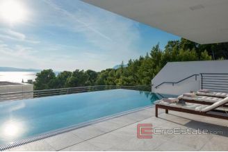 020 2018 192 Makarska villa with pool and sea view for sale