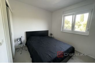 014 2035 33 Ciovo modern apartment for sale