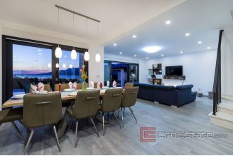 018 2029 39 near zadar villa with pool and sea view for sale