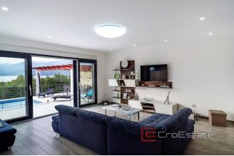 018 2029 39 near zadar villa with pool and sea view for sale