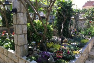 019 2030 32 Korcula stone house in center for sale