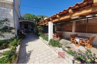 013 2018 194 Brac apartment house with sea view for sale