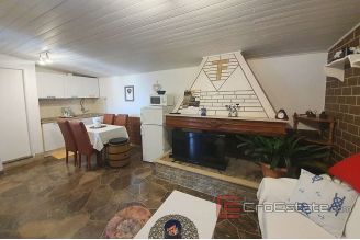 013 2018 194 Brac apartment house with sea view for sale