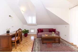 017 2029 40 Murter hotel in first row to the sea for sale