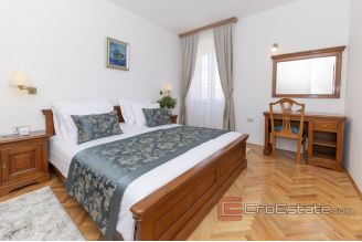 017 2029 40 Murter hotel in first row to the sea for sale