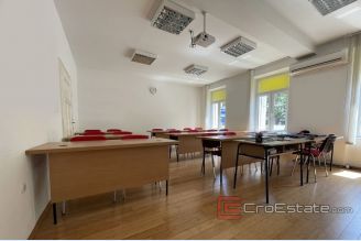 001 2030 33 Split Dobri business space for rent