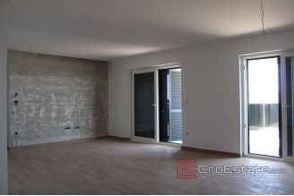 014 2031 41 Kastela house with pool and sea view for sale