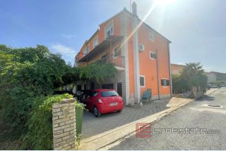 001 2036 34 Kastela apartment house for sale