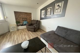 015 2036 34 Kastela apartment house for sale