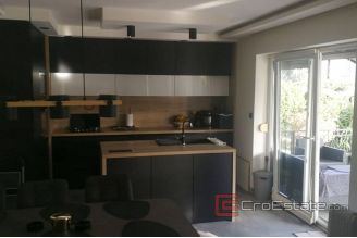 015 2036 34 Kastela apartment house for sale