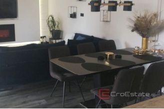 015 2036 34 Kastela apartment house for sale