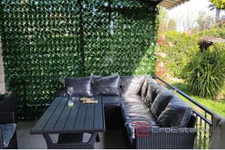 015 2036 34 Kastela apartment house for sale