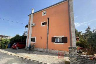 015 2036 34 Kastela apartment house for sale