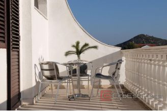 010 2041 33 rogoznica house with sea view for sale