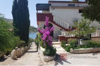 010 2041 33 rogoznica house with sea view for sale