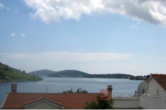 010 2041 33 rogoznica house with sea view for sale