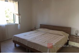 011 5110 30 Peljesac house second row from the sea for sale