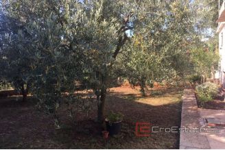 011 5110 30 Peljesac house second row from the sea for sale