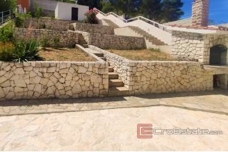012 2040 23 Sibenik house first row to the sea for sale