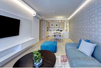 010 2040 24 Zadar modern apartment with sea view for sale