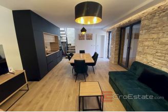 016 2043 32 near zadar stone house with pool for sale