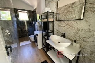 016 2043 32 near zadar stone house with pool for sale