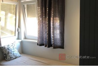 008 2030 34 Zadar apartment first row to the sea for sale