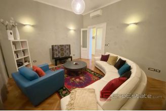 012 2038 19 split center three bedroom apartment for sale