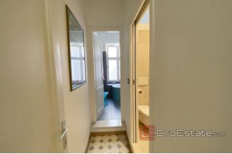 012 2038 19 split center three bedroom apartment for sale