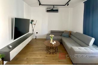 012 2036 37 makarska three bedroom apartment for sale