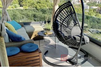 012 2036 37 makarska three bedroom apartment for sale