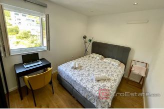 012 2036 37 makarska three bedroom apartment for sale