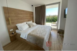 020 2043 33 near zadar unique villa for sale