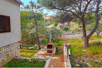 007 2021 307 rogoznica building plot with house for sale