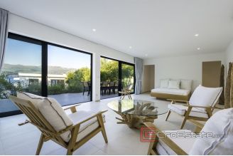 018 2026 90 near dubrovnik luxury villa by the sea for sale