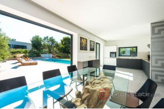 018 2026 90 near dubrovnik luxury villa by the sea for sale