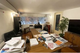 007 5113 30 split commercial space for sale
