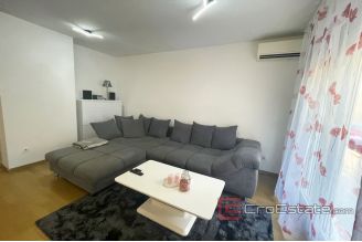 007 2035 41 split znjan three bedroom apartment for rent