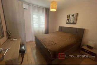 018 2030 35 near trogir house with sea view for sale