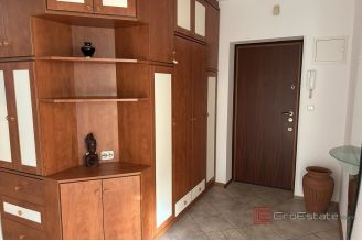 013 2035 42 Split Bol Two bedroom apartment rent