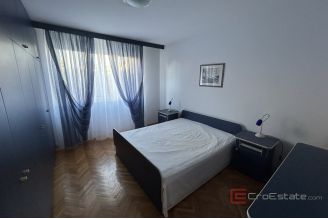 013 2035 42 Split Bol Two bedroom apartment rent