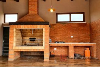 016 2043 35 near zadar stone house with pool for sale